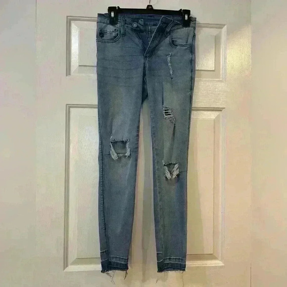 KanCan Distressed Light Stretchy Denim - Picture 1 of 4